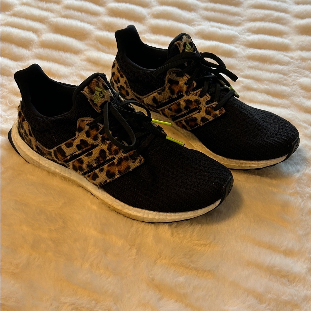 Adidas Ultraboost DNA Leopard Tennis Shoes Womens Size 10